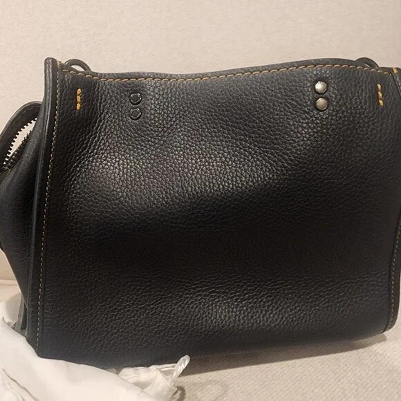 Coach - Picture 7 of 9